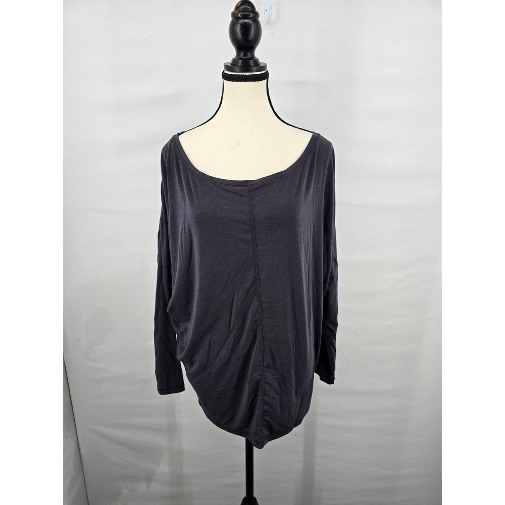 Athleta Womens Gray Long Sleeve Scoop Neck Relaxed Center Seam Top Size M